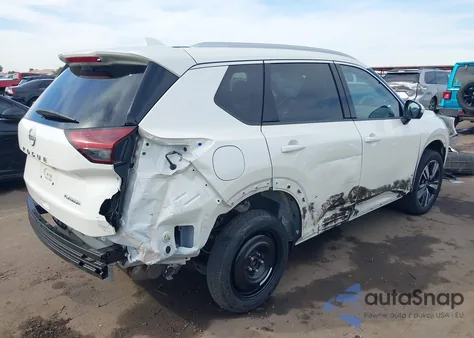 2022 Nissan Rogue Platinum Fwd z USA, uszkodzony, nr VIN JN8BT3DC2NW120753